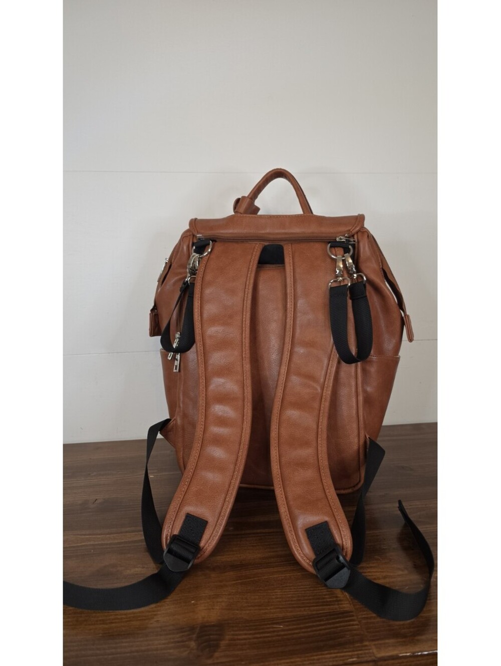UPPER New York Vegan Leather Diaper Bag, Brown, # 63 - Picture 2 of 15